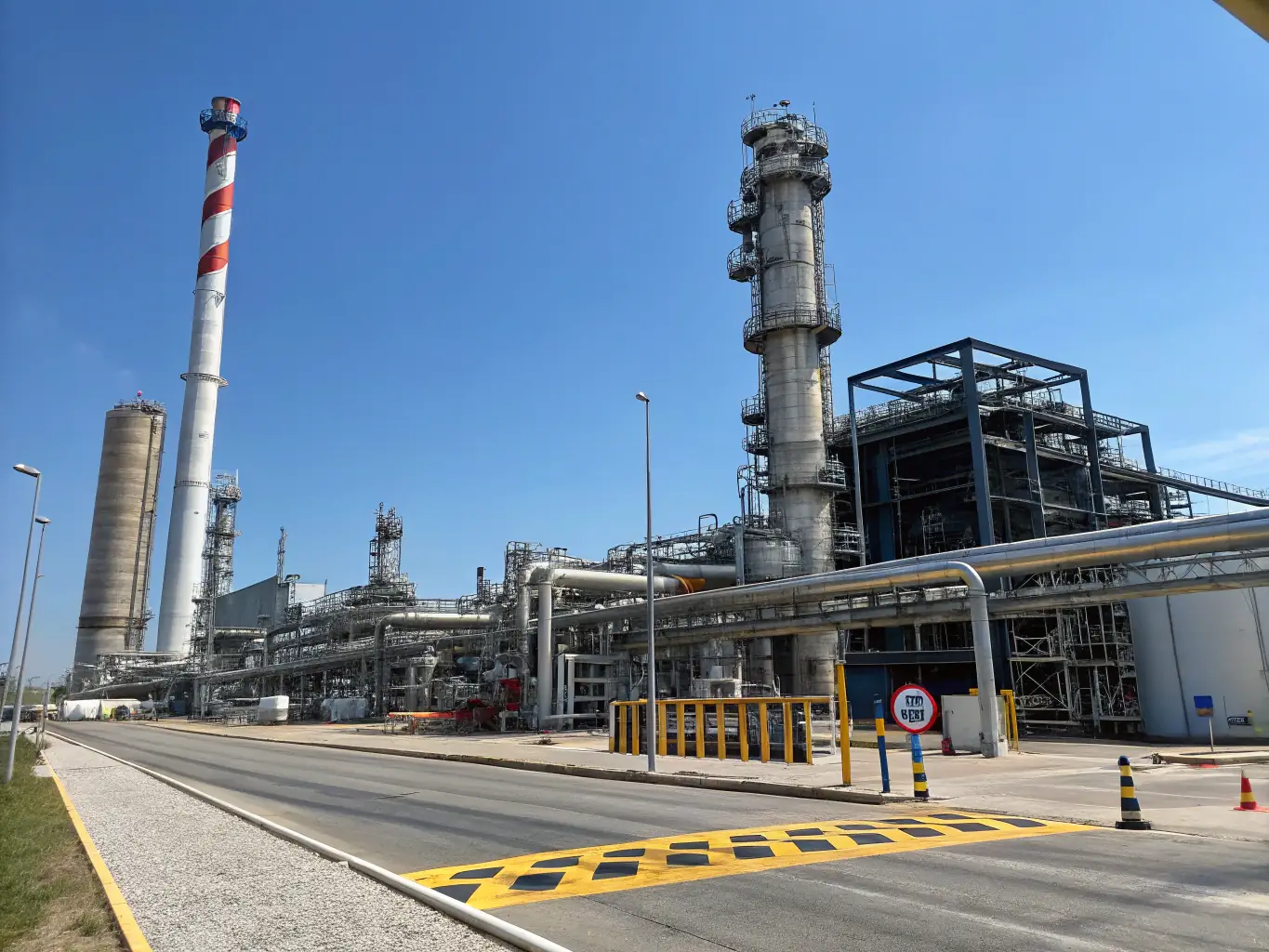 An image of a PBI gas plant, illustrating gas processing and treatment capabilities, with a focus on environmental sustainability.